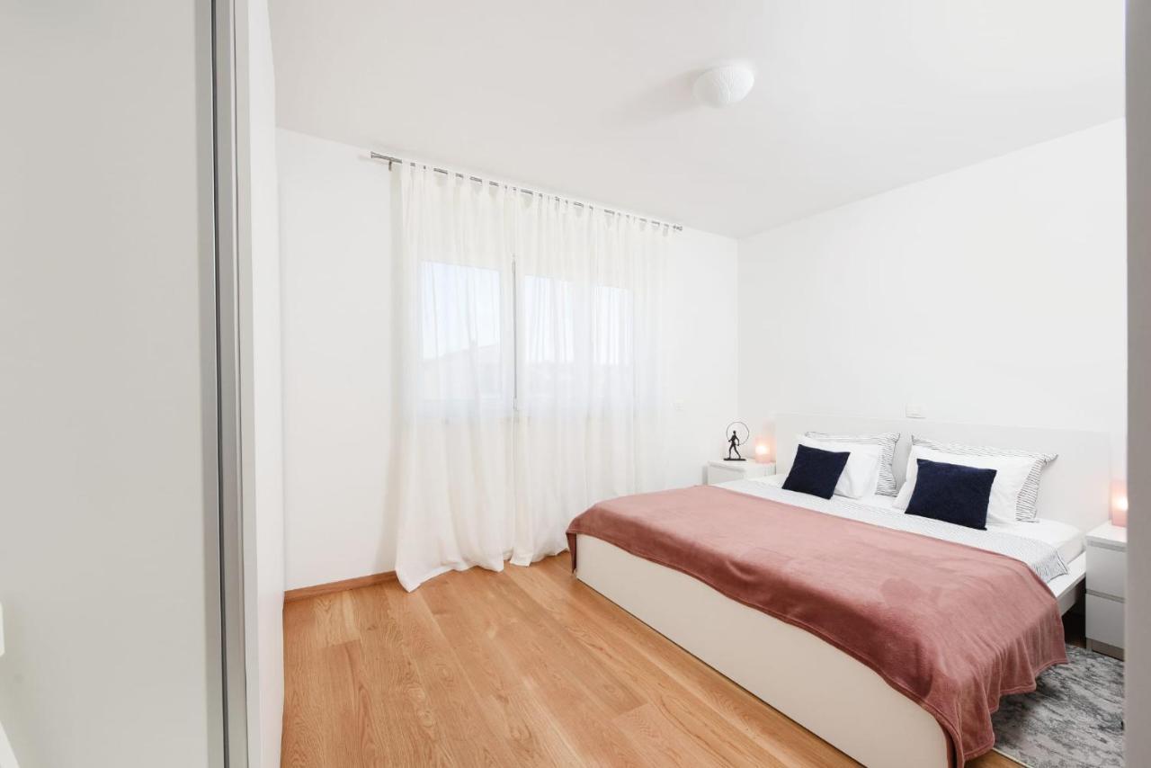 Apartamento Novi Apartman Franka Zadar Exterior foto